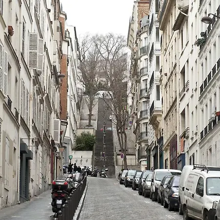 Cozy Montmartre Studio Διαμέρισμα *