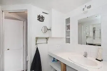 Cozy Montmartre Studio