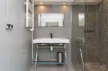 Cozy Montmartre Studio Διαμέρισμα