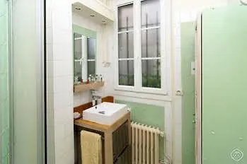 Cozy Montmartre Studio