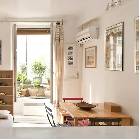 Cozy Montmartre Studio * Παρίσι