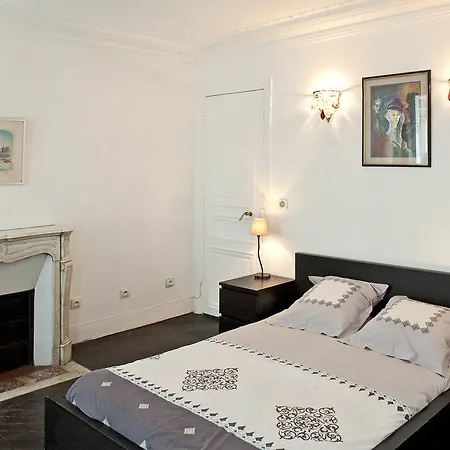 Διαμέρισμα Cozy Montmartre Studio